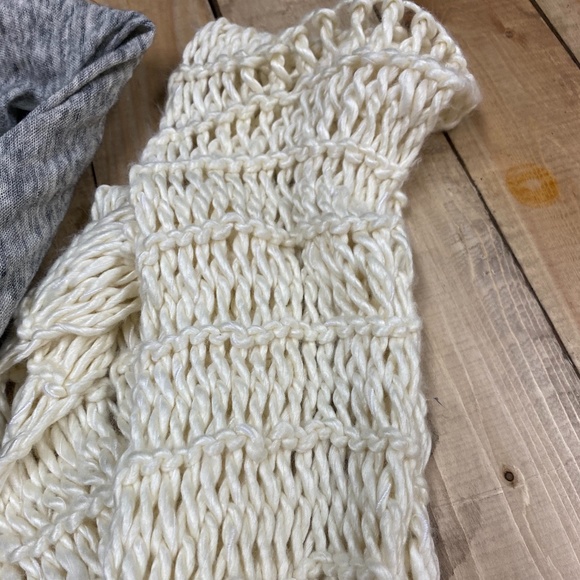 Scarf Bundle - Picture 6 of 6